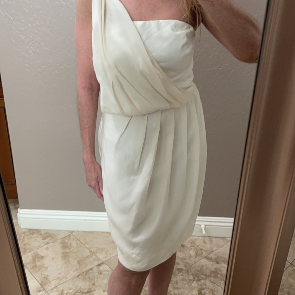 Black Halo Zip Up One Shoulder Mini Sheath Dress White Silk Size 2